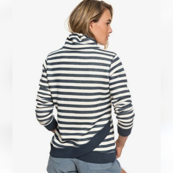 Roxy Halfway Home Blue & White Striped Sweatshirt Size M/L? See Measurements - Picture 3 of 7